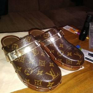 Louis Vuitton Patent Monogram clogs